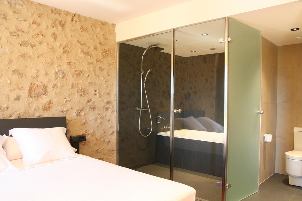 Hotel Mas Oliveres Pla De Palau Llers Стая снимка