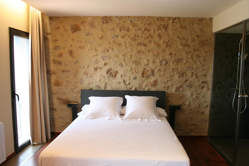 Hotel Mas Oliveres Pla De Palau Llers Стая снимка